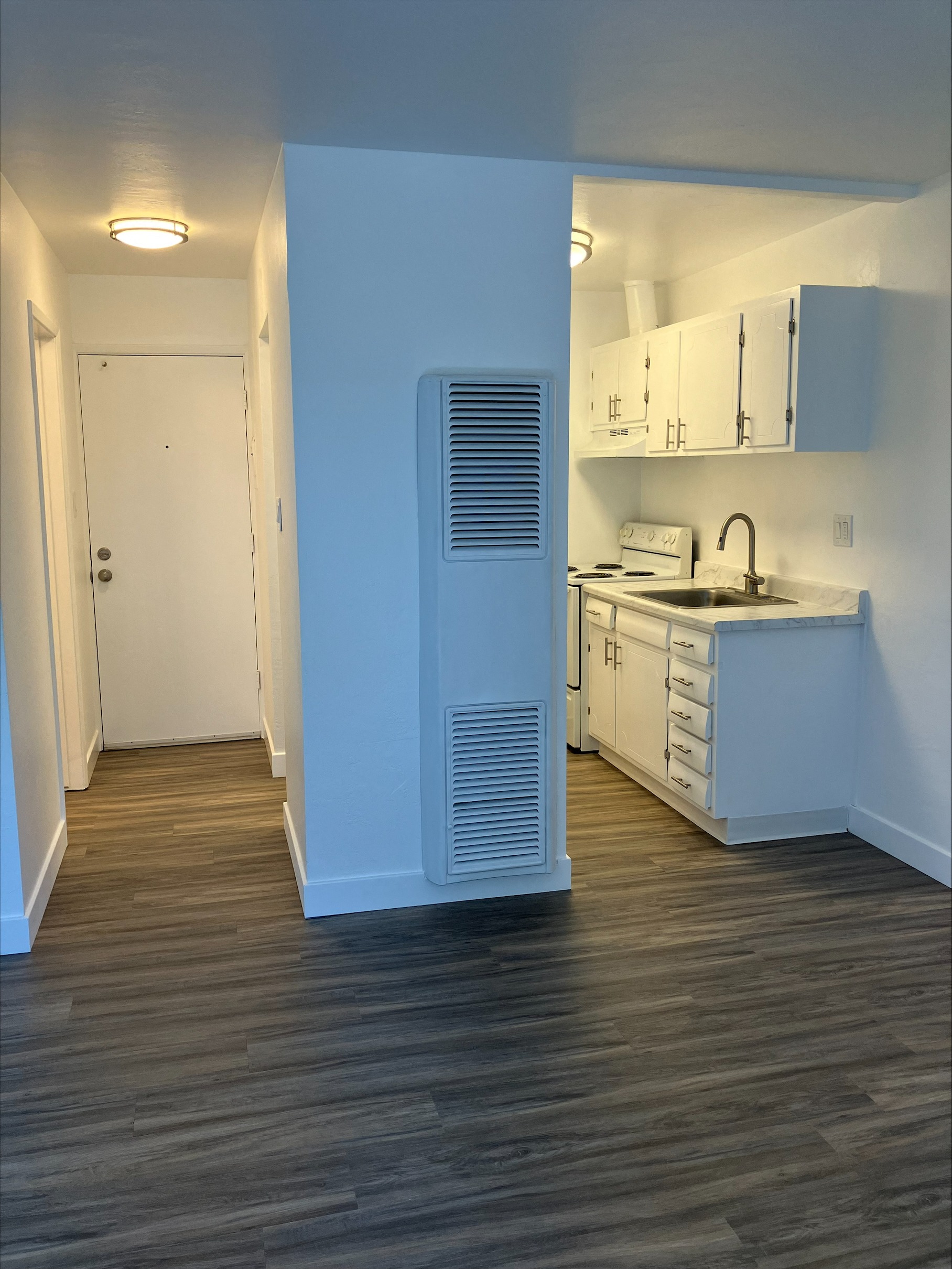 Woodland Arms Apartments photo 3